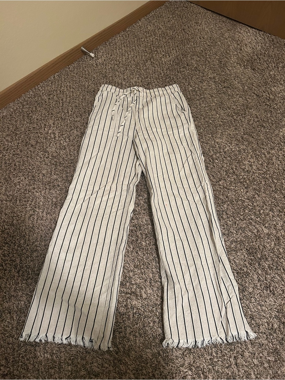 Very J Cream and Black Striped Wide-Leg Pants